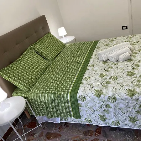 Bonita Cora-2