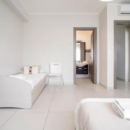 Pietra Bianca Rooms-3